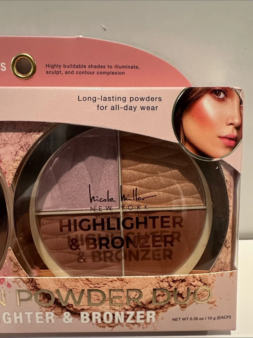 NWT Nicole Miller Complexion Powder Duo in (8) Shades in (2) Compacts.